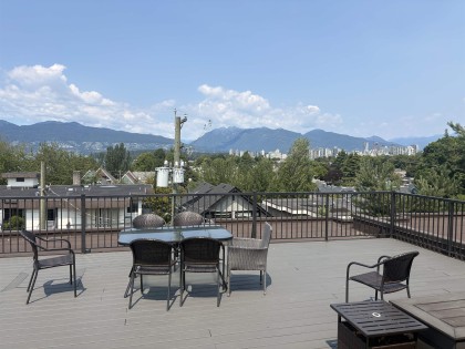 Photo 24 at 301 - 2125 W 2nd Avenue, Kitsilano, Vancouver West