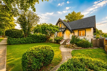 Photo 2 at 1225 W 26th Avenue, Shaughnessy, Vancouver West