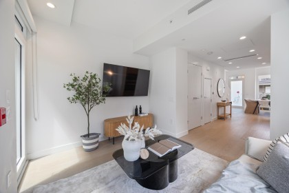 Photo 3 at 477 W King Edward Avenue, Vancouver West