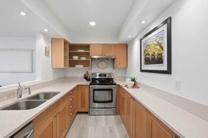 Photo 13 at 12 - 1949 W 8th Avenue, Kitsilano, Vancouver West