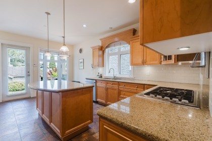 Photo 7 at 4188 Balaclava Street, MacKenzie Heights, Vancouver West