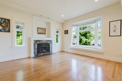 Photo 9 at 4188 Balaclava Street, MacKenzie Heights, Vancouver West