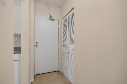 Photo 2 at 118 - 1655 Nelson Street, West End VW, Vancouver West