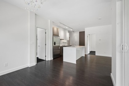 Photo 8 at 204 - 1621 Hamilton Avenue, Mosquito Creek, North Vancouver