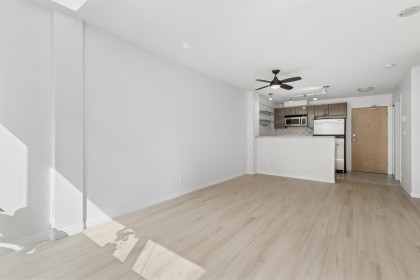 Photo 16 at 903 - 1328 W Pender Street, Vancouver West