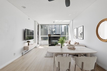 Photo 8 at 903 - 1328 W Pender Street, Vancouver West