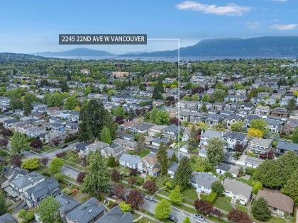 Photo 4 at 2245 W 22nd Avenue, Arbutus, Vancouver West