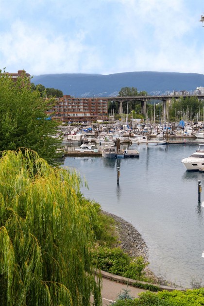 Photo 36 at 405 - 1502 Island Park Walk, False Creek, Vancouver West