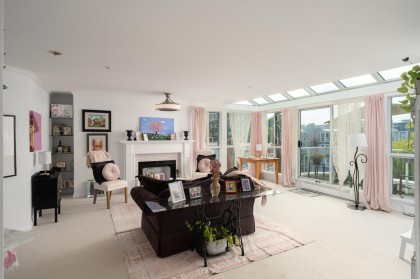 Photo 5 at 405 - 1502 Island Park Walk, False Creek, Vancouver West