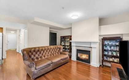 Photo 2 at 206 - 2071 W 42nd Avenue, Kerrisdale, Vancouver West