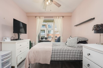Photo 10 at 417 - 2665 Mountain Highway, Lynn Valley, North Vancouver
