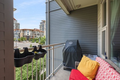Photo 14 at 417 - 2665 Mountain Highway, Lynn Valley, North Vancouver