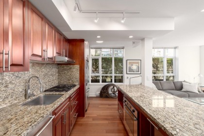 Photo 12 at PH803 - 988 Richards Street, Yaletown, Vancouver West