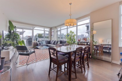 Photo 4 at 803 - 1661 Ontario Street, False Creek, Vancouver West