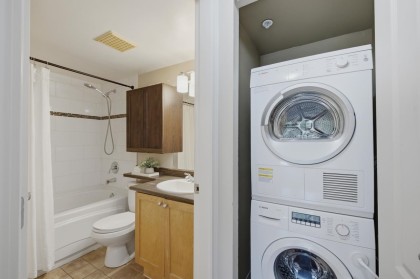 Photo 20 at 3018 W 4th Avenue, Kitsilano, Vancouver West