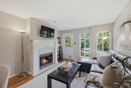 Photo 8 at 3018 W 4th Avenue, Kitsilano, Vancouver West