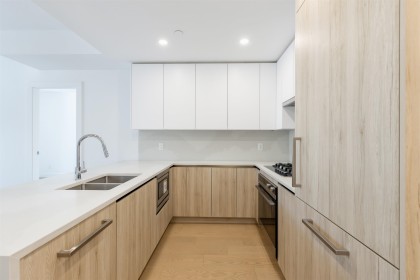 Photo 5 at 503 - 423 6th Street, Park Royal, West Vancouver