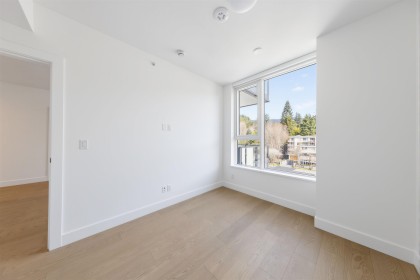 Photo 10 at 503 - 423 6th Street, Park Royal, West Vancouver