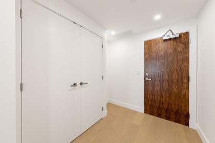 Photo 14 at 503 - 423 6th Street, Park Royal, West Vancouver