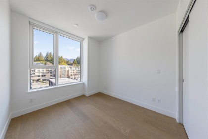 Photo 11 at 503 - 423 6th Street, Park Royal, West Vancouver
