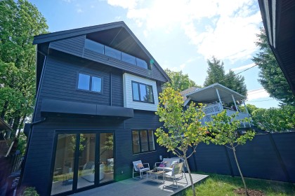 Photo 2 at 2 - 3315 W 10th Street, Kitsilano, Vancouver West