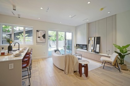 Photo 6 at 2 - 3315 W 10th Street, Kitsilano, Vancouver West