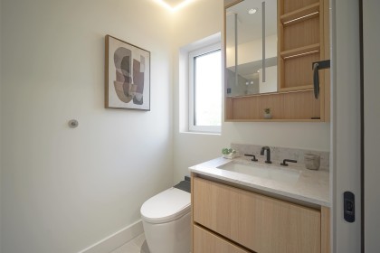 Photo 17 at 2 - 3315 W 10th Street, Kitsilano, Vancouver West