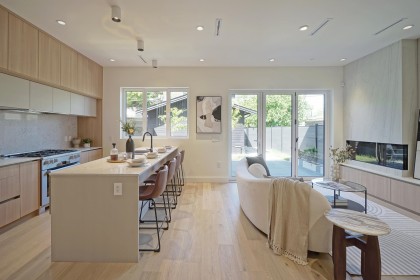 Photo 7 at 2 - 3315 W 10th Street, Kitsilano, Vancouver West