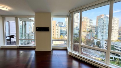 Photo 3 at 1107 - 565 Smithe Street, Downtown VW, Vancouver West