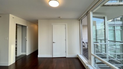 Photo 5 at 1107 - 565 Smithe Street, Downtown VW, Vancouver West