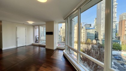 Photo 4 at 1107 - 565 Smithe Street, Downtown VW, Vancouver West
