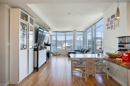 Photo 3 at 2905 - 1211 Melville Street, Coal Harbour, Vancouver West