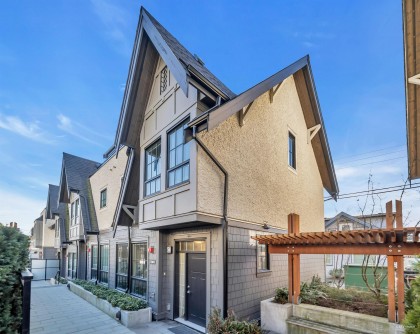 Photo 2 at 7901 Oak Street, Marpole, Vancouver West