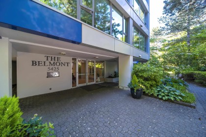 Photo 2 at 802 - 5425 Yew Street, Kerrisdale, Vancouver West