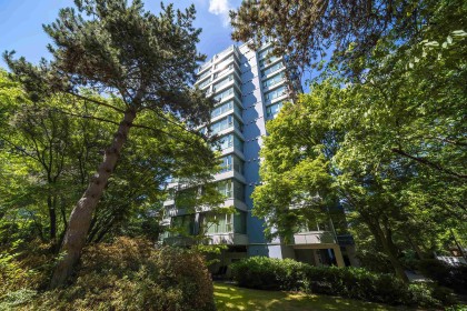 Photo 1 at 802 - 5425 Yew Street, Kerrisdale, Vancouver West