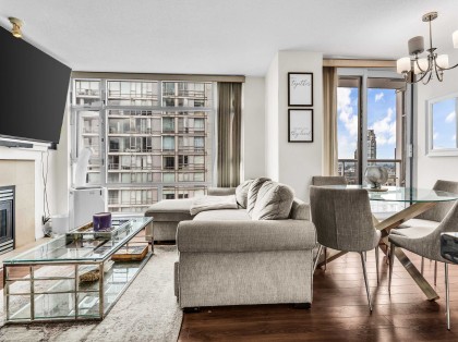 Photo 4 at 2807 - 1199 Marinaside Crescent, Yaletown, Vancouver West