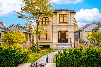 Photo 1 at 4627 W 15th Avenue, Point Grey, Vancouver West
