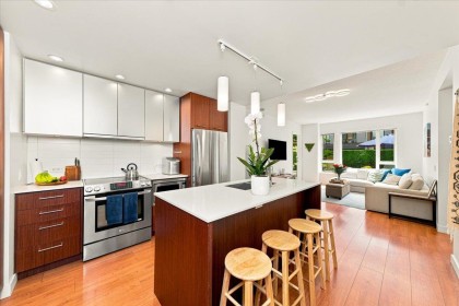 Photo 7 at 3 - 221 E 3 Street, Lower Lonsdale, North Vancouver