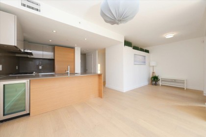 Photo 8 at 1581 W 57th Avenue, South Granville, Vancouver West