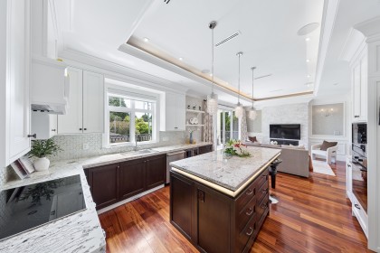 Photo 13 at 3058 W 44th Avenue, Vancouver West