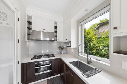 Photo 14 at 3058 W 44th Avenue, Vancouver West