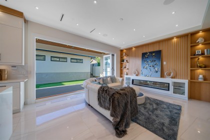 Photo 18 at 214 W 24th Street, Central Lonsdale, North Vancouver
