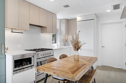 Photo 2 at 231 - 1012 W 47th Avenue, South Granville, Vancouver West