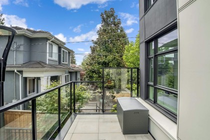 Photo 21 at 231 - 1012 W 47th Avenue, South Granville, Vancouver West