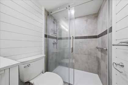 Photo 13 at 802 - 1745 Esquimalt Avenue, Ambleside, West Vancouver