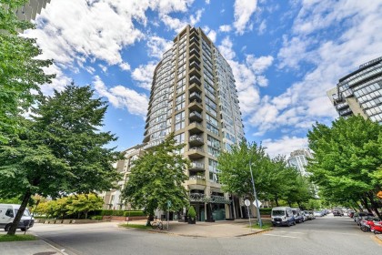 Photo 26 at 306 - 1383 Marinaside Crescent, Yaletown, Vancouver West