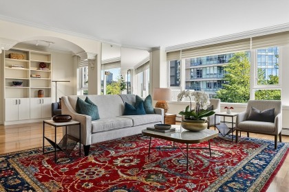 Photo 3 at 306 - 1383 Marinaside Crescent, Yaletown, Vancouver West
