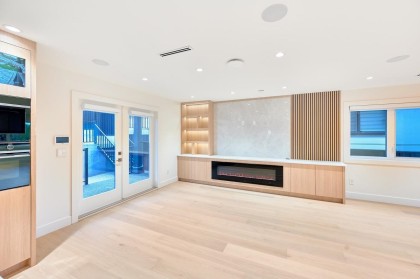 Photo 5 at 806 Montroyal Boulevard, Canyon Heights NV, North Vancouver