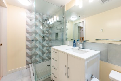 Photo 19 at 1 - 1386 W 6th Avenue, Fairview VW, Vancouver West