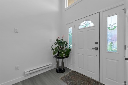 Photo 3 at 330 W Braemar Road, Upper Lonsdale, North Vancouver